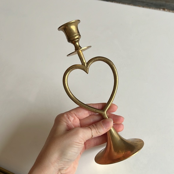 Vintage Brass Heart Candle Holder Decor - Picture 3 of 15